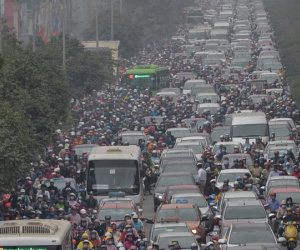 Hà Nội: Ùn tắc kinh hoàng trên đường Vành đai 3, hàng nghìn phương tiện 'chôn chân' từ sáng sớm