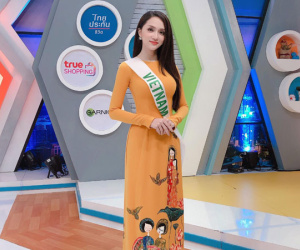 Hương Giang tự tin nói tiếng Anh, lại trả lời phỏng vấn xuất sắc trên sóng truyền hình Thái Lan