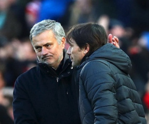 Mourinho bảo vệ Conte trước những chỉ trích