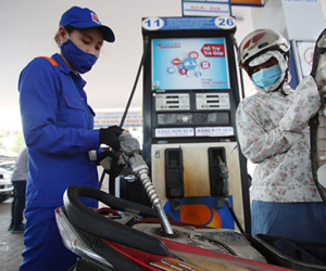 Không tăng giá bán lẻ xăng dầu