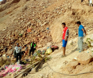 Peru: Xe buýt mất lái rơi xuống vực, gần 50 người thương vong