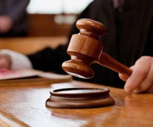 Phụ huynh Pháp lĩnh một năm tù vì tát hiệu trưởng