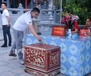 Tiền tỷ công đức tại đền Cửa Ông được quản như thế nào?