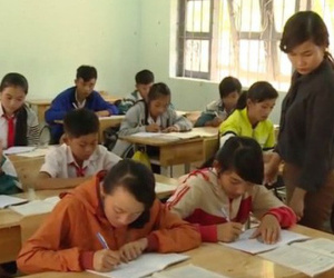 Hơn 500 giáo viên trong một huyện sắp bị mất việc