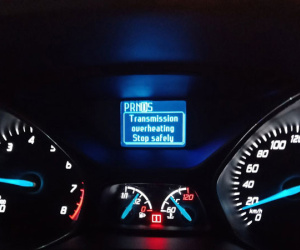 Khách hàng kiện Ford Việt Nam vì xe gặp lỗi hộp số