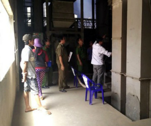 Đứt cáp thang máy tự chế, nữ công nhân chết thảm