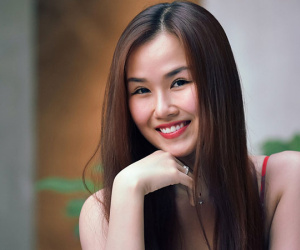Hạ Trâm: 'Ở showbiz Việt, ai nói chưa bị gạ gẫm tình dục là dối trá'