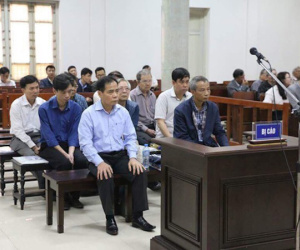 Xét xử vụ vỡ đường ống nước sông Đà 18 lần: Viện kiểm sát giữ quan điểm buộc tội
