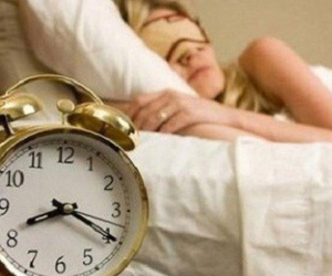 4 thói quen tai hại vào buổi sáng có thể khiến nhiều người mất đến 10 năm tuổi thọ