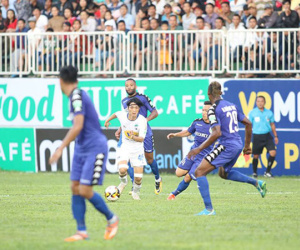 Dư âm vòng 1 V-League: Hỉ hả 'tiếng thơm' U23 Việt Nam