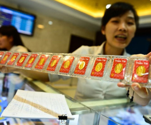 Khách tố mất 3 lượng vàng: Eximbank đã trả hết nhưng quên đòi sổ?