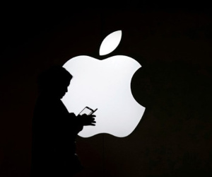 Apple 'rơi thê thảm' trong cuộc khảo sát danh tiếng công ty