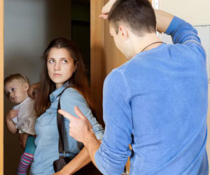 Bất lực vì ông chồng gia trưởng, vợ xách vali ra đi để lại 2 đứa con nhỏ, chỉ 2 ngày sau chồng viết tâm thư tha thiết xin vợ quay về