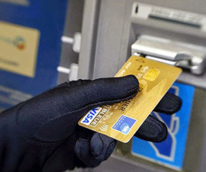 Hai ngày rút trộm 90 triệu đồng từ thẻ ATM giả