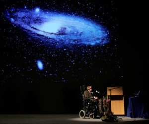 Những tiên đoán để đời của Stephen Hawking