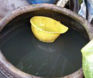 Bé 2 tuổi tử vong vì ngạt nước trong chum