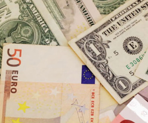 Tỷ giá ngoại tệ ngày 15/3: USD tăng trở lại sau phiên bán tháo
