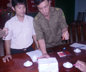 Vụ vàng bỏ quên trong bao lúa: Bàn giao cho Công an xã