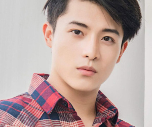 Vừa trở về Việt Nam, Harry Lu 'trình làng' loạt ảnh cận cảnh nhan sắc sau 20 lần phẫu thuật