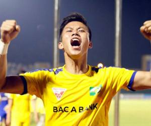 Quế Ngọc Hải: 'Cầu thủ phải cháy hết mình ở V-League để giữ chân CĐV'