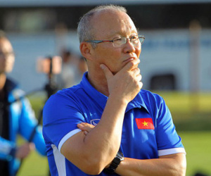 HLV Park Hang Seo: Xem V-League, âu lo U23 Việt Nam...