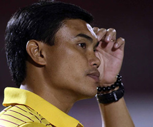 HLV Phan Văn Tài Em ra mắt sân nhà bằng trận thua ngược ở V-League