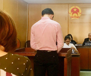 Vết trượt của một giảng viên đại học