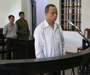 Bảo vệ trường lĩnh 25 năm tù vì dâm ô 6 học sinh