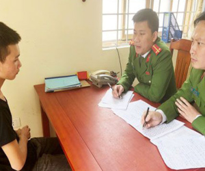 Nhóm cướp tuổi teen đi xe phân khối lớn tấn công phụ nữ về đêm