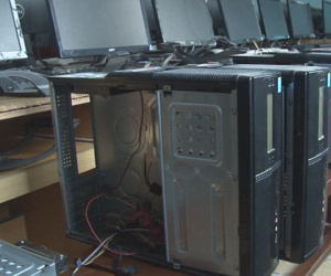 Trộm đột nhập trường học, lấy 25 bo mạch máy tính