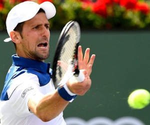 Djokovic từ chối trả lời câu hỏi về Federer