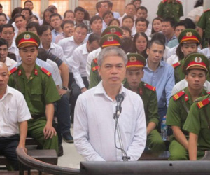 Nguyễn Xuân Sơn: Bị cáo đưa hàng trăm tỷ cho Ninh Văn Quỳnh