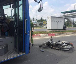 TP. HCM: Nam thanh niên 20 tuổi bị húc văng hơn 10m nguy kịch trên đại lộ Phạm Văn Đồng