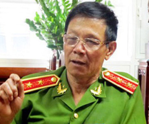 Trung tướng Phan Văn Vĩnh về nhà sau nhiều ngày làm việc với công an