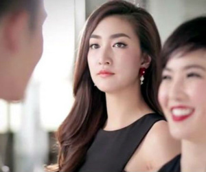 Đàn ông ưa phụ nữ đẹp, thích phụ nữ thông minh nhưng cả đời sẽ bị giữ chặt bởi phụ nữ biết điều