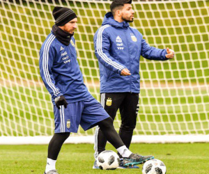 Messi: 'Tôi cố gắng bớt ích kỷ và giúp mọi đồng đội chơi tốt'