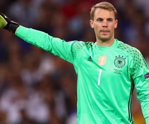 Joachim Low ra điều kiện để Neuer dự World Cup 2018