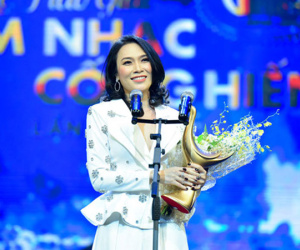 Mỹ Tâm và cách hành xử 'chẳng giống ai' tại lễ trao giải Cống hiến