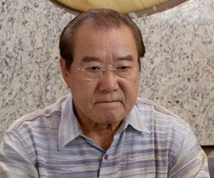 Sống chung với mẹ chồng có là gì so với ác mộng cùng người bố chồng 'quái chiêu'