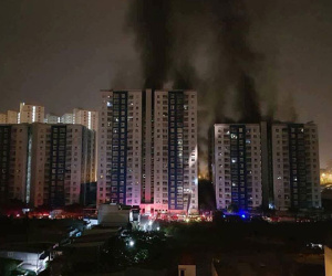 Cháy chung cư Carina Plaza: Trách nhiệm chủ đầu tư, cơ quan chức năng đến đâu?