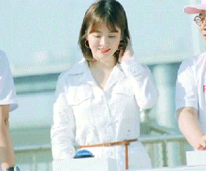 Khoảnh khắc chứng minh đại mỹ nhân Song Hye Kyo không cần tới photoshop vẫn đẹp đỉnh cao