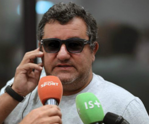 Siêu cò Raiola chê Guardiola hèn nhát, ví với chó