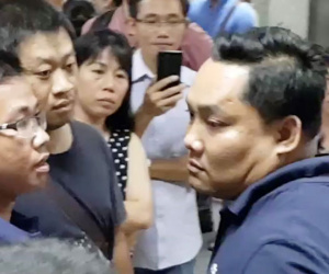 Video: Cư dân Carina Plaza bị đe dọa khi muốn đối thoại với chủ đầu tư