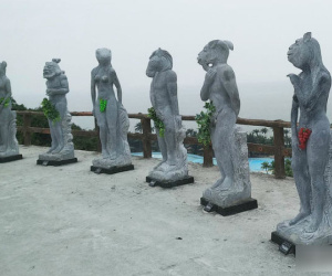 Tượng 12 con giáp: Yêu cầu quây kín vườn, cắm biển 18+