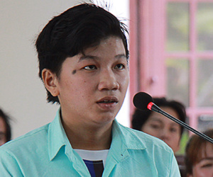 Nữ tiếp viên cà phê lĩnh án vì đâm chết chồng cũ tại quán