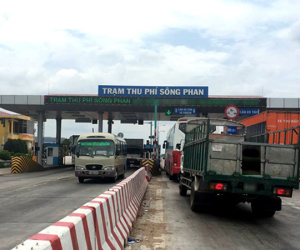Tài xế lên mạng tố trạm BOT Sông Phan lật lọng