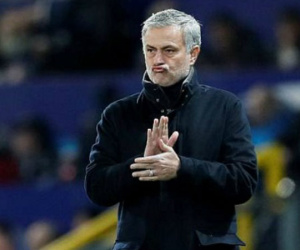 Mourinho được đồng nghiệp ca ngợi là 'Vua bóng đá'
