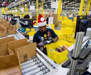 Amazon tìm kiếm hàng tồn kho xuyên biên