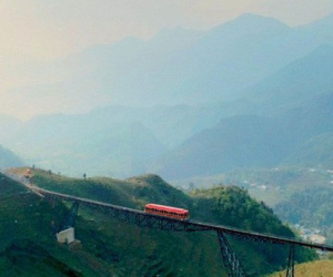 Tuyến tàu hỏa leo núi dài nhất Việt Nam đã chính thức hoạt động
