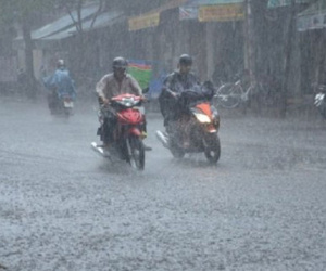 Dự báo thời tiết 4/4: Vùng núi sắp rét đậm, Hà Nội 15 độ